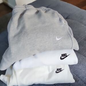 Nike Mens Gray, White, And Cream Joggers